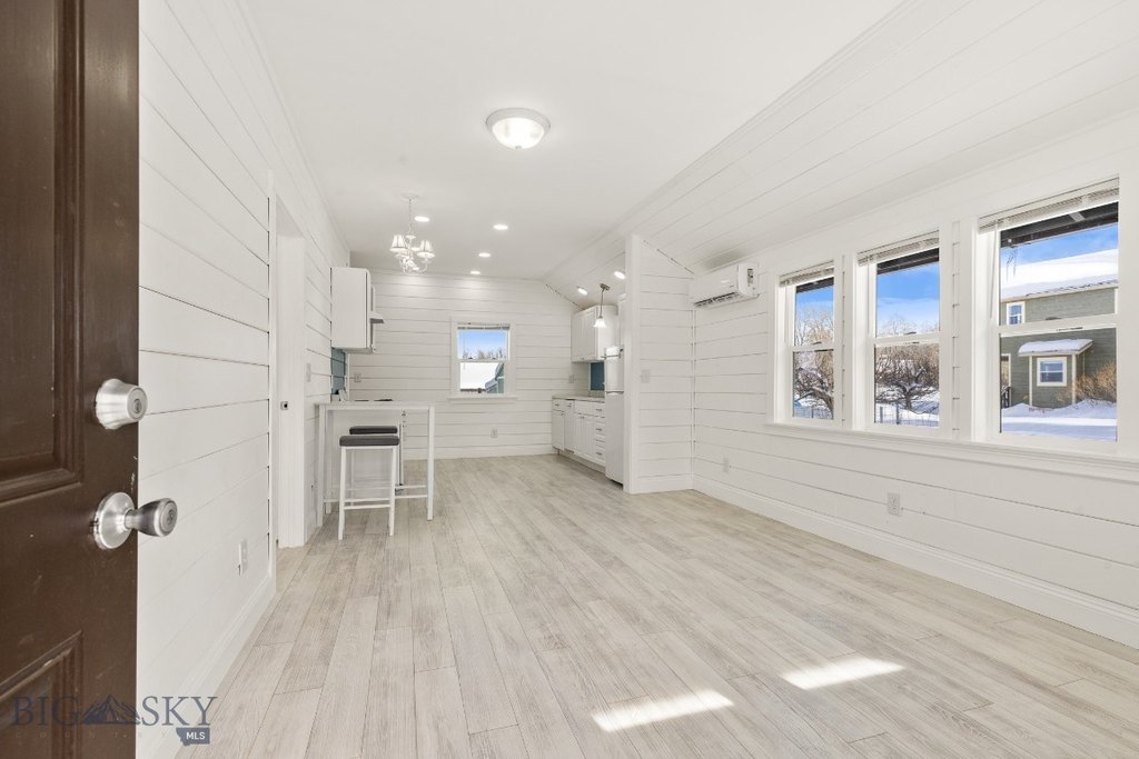 Bozeman, Montana, 59718, United States, 4 Bedrooms Bedrooms, ,2 BathroomsBathrooms,Residential,Forsale,1941152
