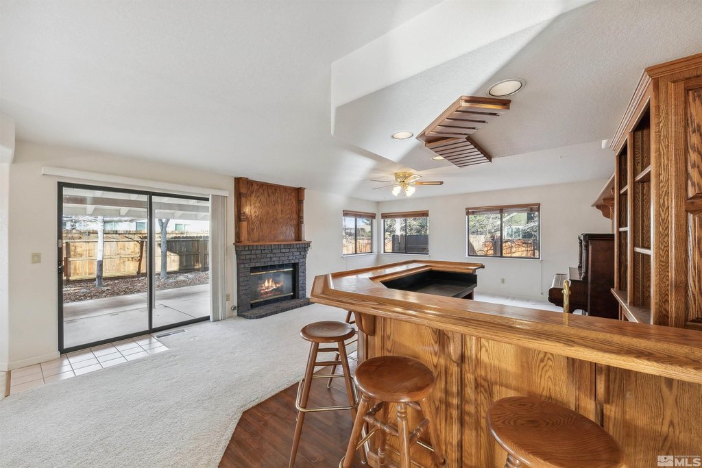 Gardnerville, Nevada, 89460, United States, 4 Bedrooms Bedrooms, ,3 BathroomsBathrooms,Residential,Forsale,1910345