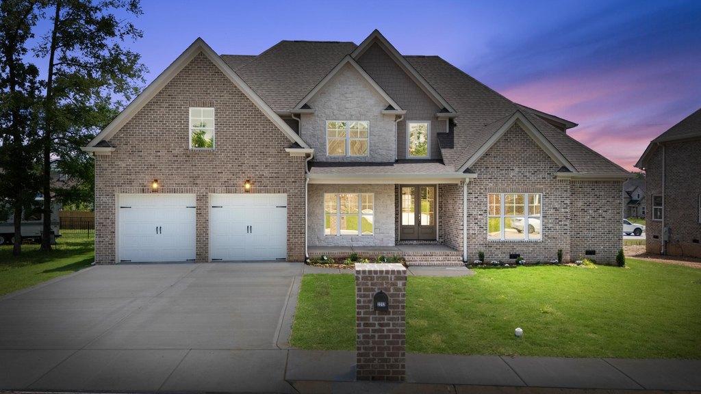 Chattanooga, Tennessee, 37421, United States, 5 Bedrooms Bedrooms, ,4 BathroomsBathrooms,Residential,Forsale,1894436