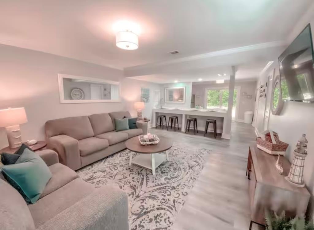 Carrabelle, Florida, 32322, United States, 8 Bedrooms Bedrooms, ,4.5 BathroomsBathrooms,Residential,Forsale,1946751