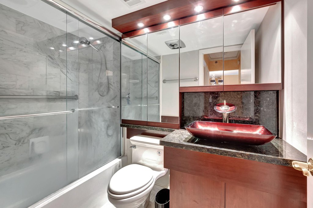 Highland Beach, Florida, 33487, United States, 2 Bedrooms Bedrooms, ,2 BathroomsBathrooms,Residential,Forsale,1952146