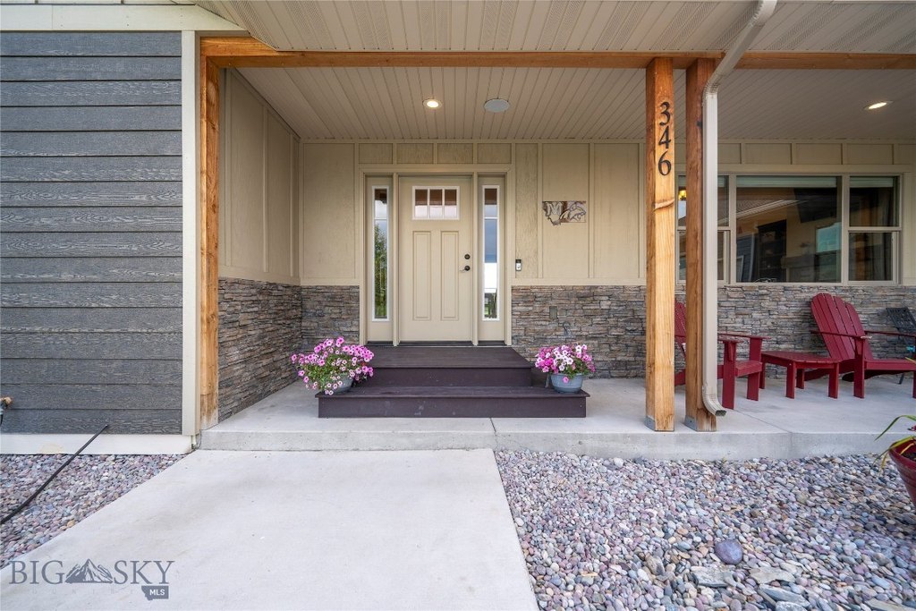 Manhattan, Montana, 59741, United States, 6 Bedrooms Bedrooms, ,3.5 BathroomsBathrooms,Residential,Forsale,1915003
