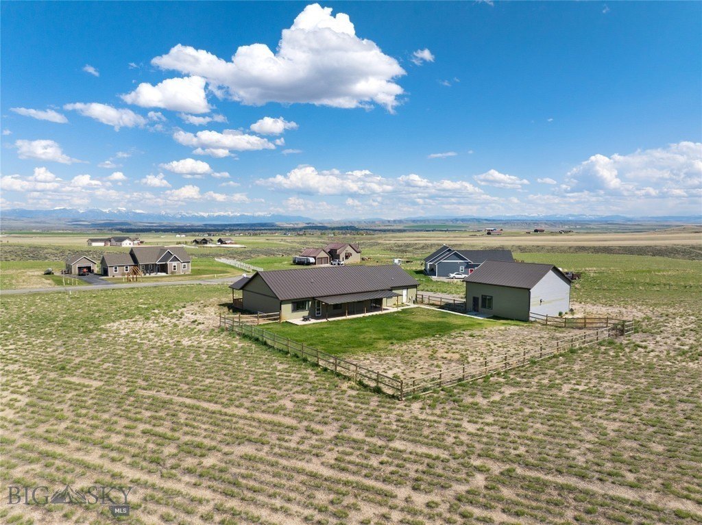 Three Forks, Montana, 59752, United States, 3 Bedrooms Bedrooms, ,2.5 BathroomsBathrooms,Residential,Forsale,1894952