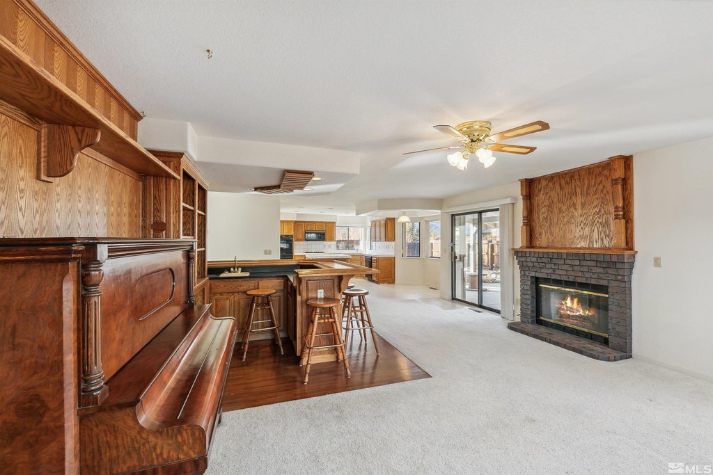 Gardnerville, Nevada, 89460, United States, 4 Bedrooms Bedrooms, ,3 BathroomsBathrooms,Residential,Forsale,1910345