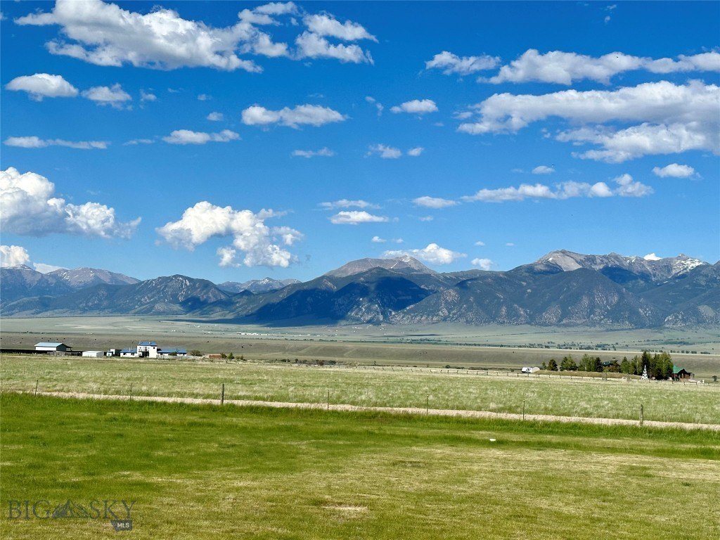 Ennis, Montana, 59729, United States, 3 Bedrooms Bedrooms, ,2 BathroomsBathrooms,Residential,Forsale,1894848
