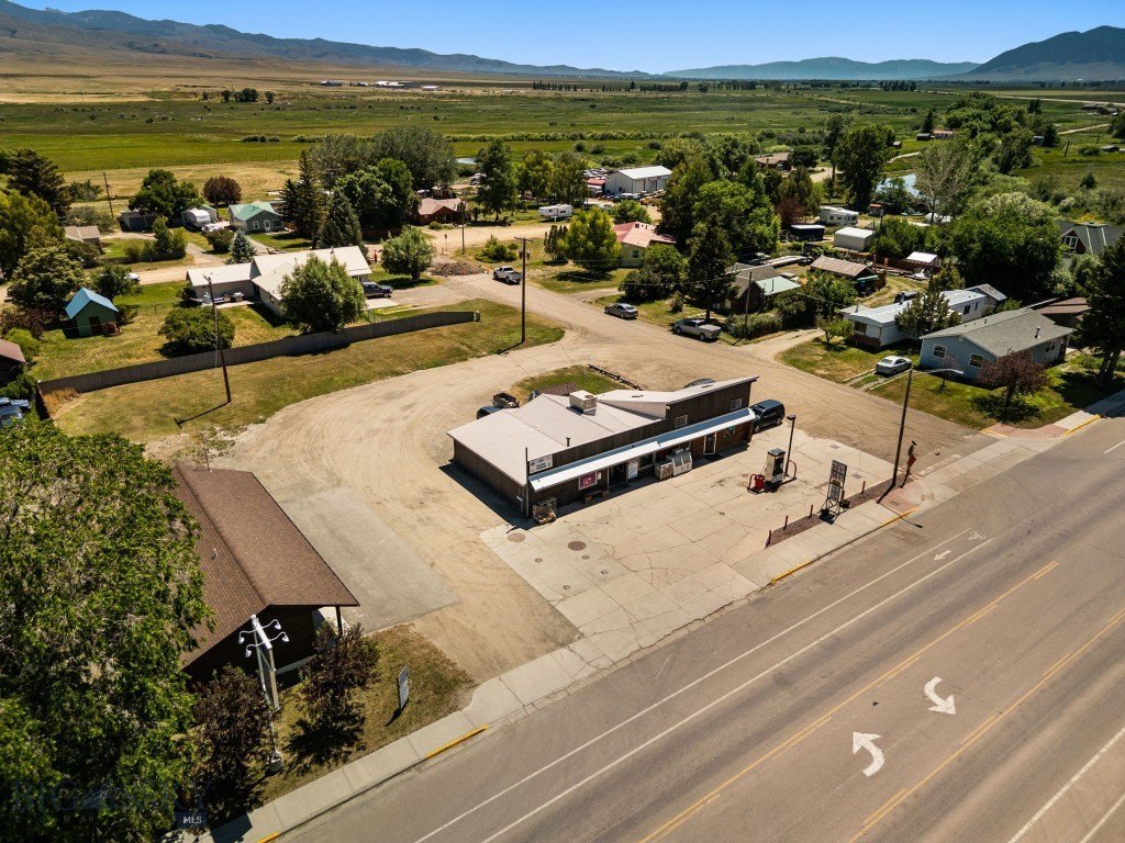 Twin Bridges, Montana, 59754, United States, ,Residential,Forsale,1941166