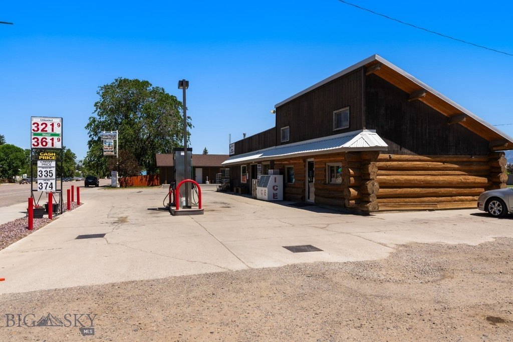Twin Bridges, Montana, 59754, United States, ,Residential,Forsale,1941166