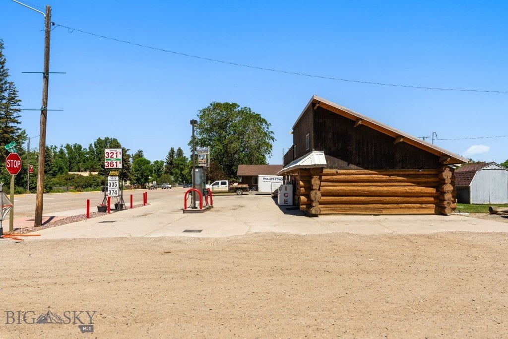 Twin Bridges, Montana, 59754, United States, ,Residential,Forsale,1941166