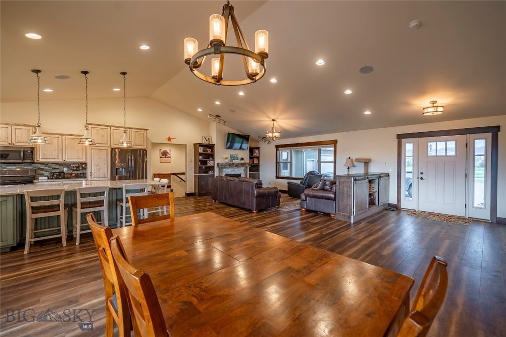 Manhattan, Montana, 59741, United States, 6 Bedrooms Bedrooms, ,3.5 BathroomsBathrooms,Residential,Forsale,1915003
