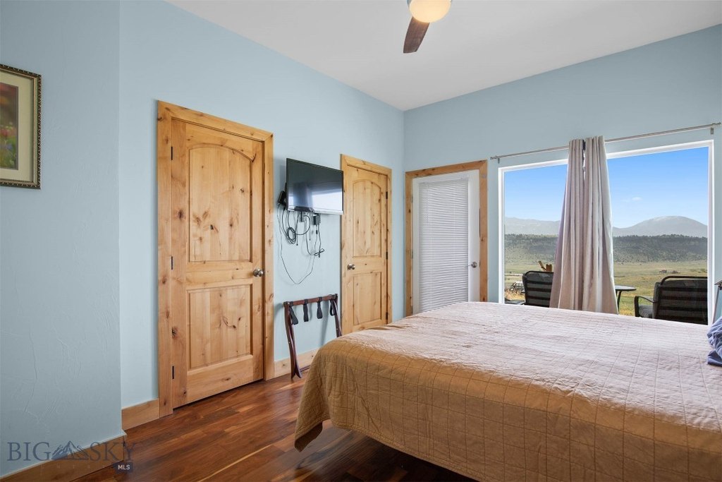Emigrant, Montana, 59027, United States, 2 Bedrooms Bedrooms, ,2 BathroomsBathrooms,Residential,Forsale,1914993