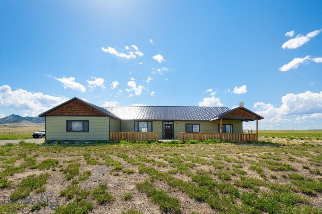 Three Forks, Montana, 59752, United States, 3 Bedrooms Bedrooms, ,2.5 BathroomsBathrooms,Residential,Forsale,1894952