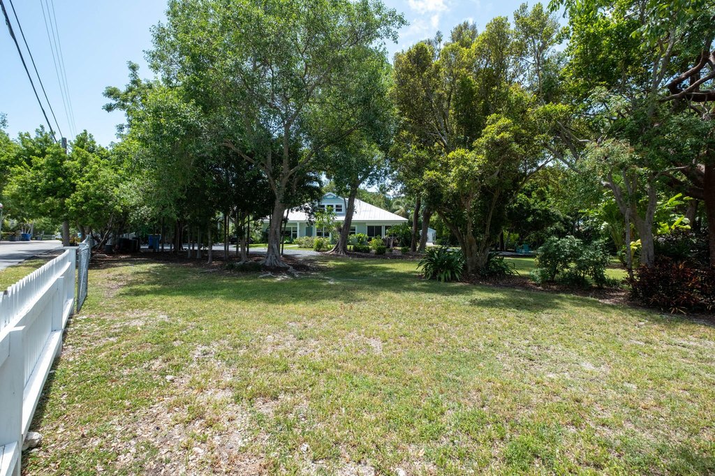 Plantation Key, Florida, 33036, United States, 3 Bedrooms Bedrooms, ,2 BathroomsBathrooms,Residential,Forsale,1944408