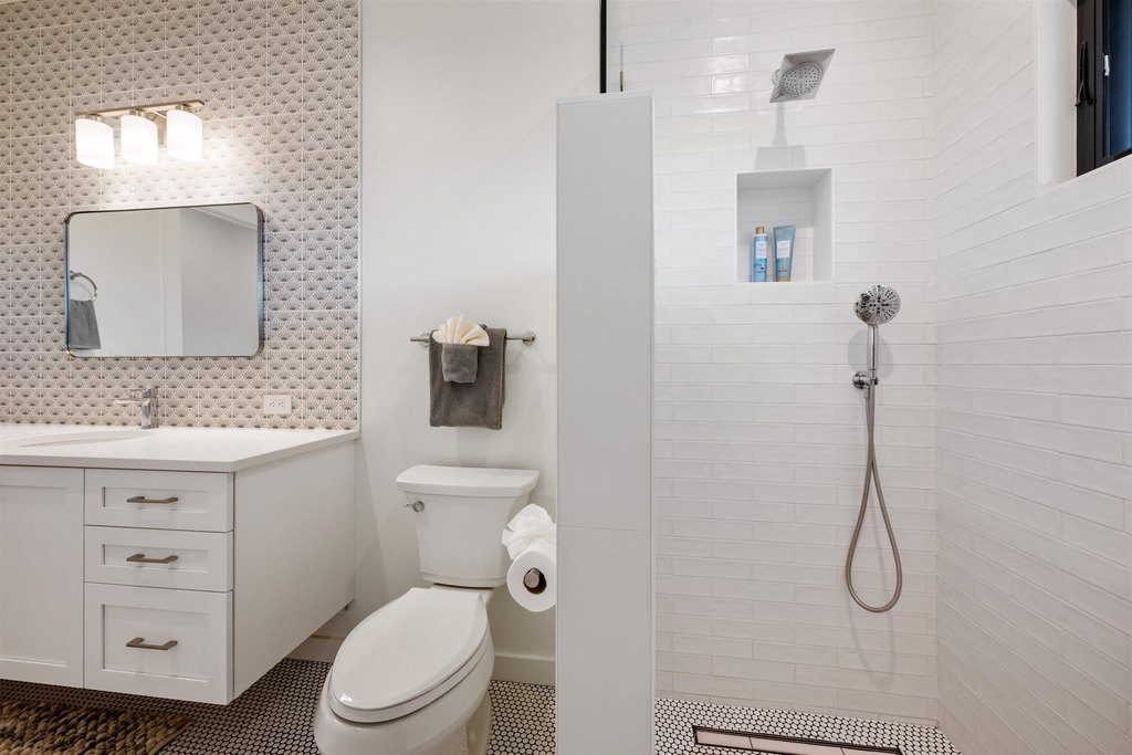 Lahaina, Hawaii, 96761, United States, 4 Bedrooms Bedrooms, ,4.5 BathroomsBathrooms,Residential,Forsale,2004546