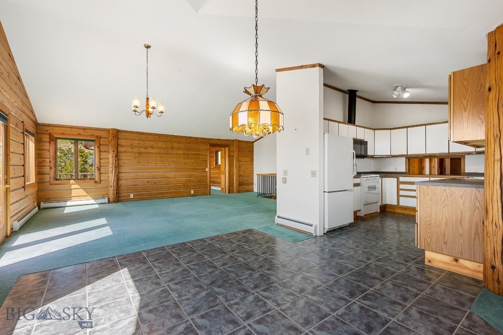 Ennis, Montana, 59729, United States, 4 Bedrooms Bedrooms, ,3.5 BathroomsBathrooms,Residential,Forsale,1915005