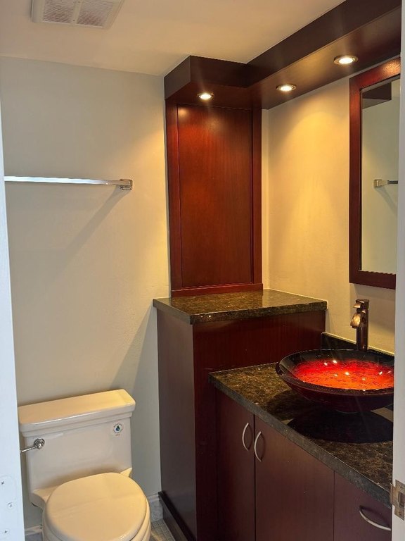 Highland Beach, Florida, 33487, United States, 2 Bedrooms Bedrooms, ,2 BathroomsBathrooms,Residential,Forsale,1952146