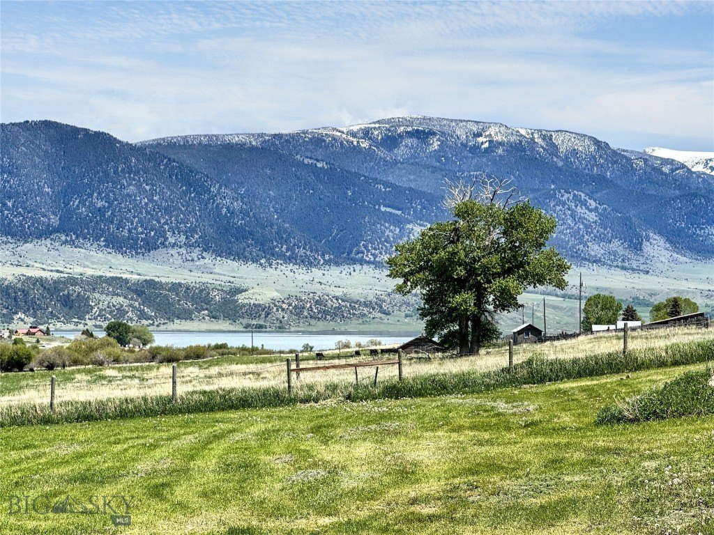 McAllister, Montana, 59740, United States, 4 Bedrooms Bedrooms, ,3 BathroomsBathrooms,Residential,Forsale,1894850
