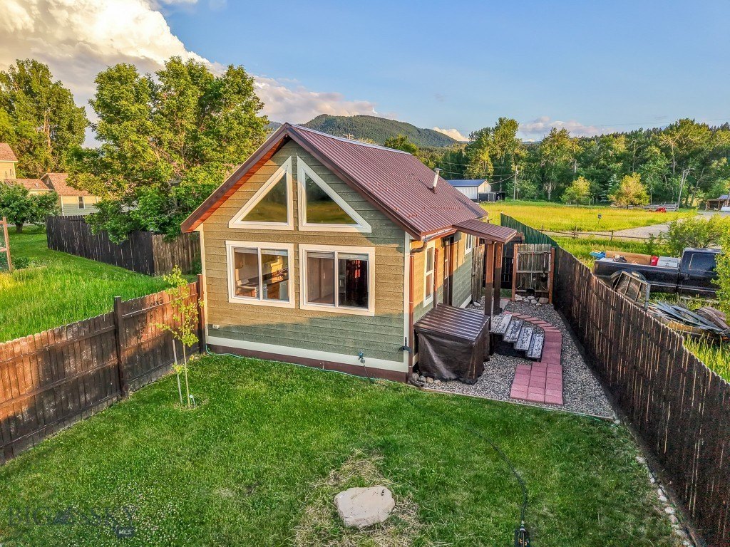 Bozeman, Montana, 59718, United States, 4 Bedrooms Bedrooms, ,2 BathroomsBathrooms,Residential,Forsale,1941152