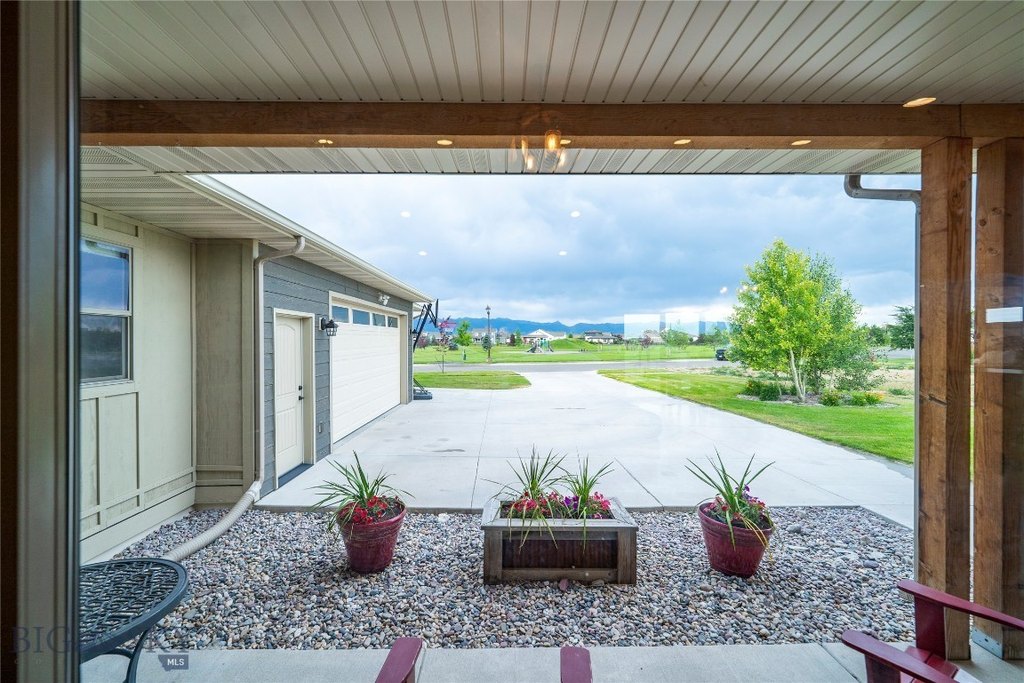 Manhattan, Montana, 59741, United States, 6 Bedrooms Bedrooms, ,3.5 BathroomsBathrooms,Residential,Forsale,1915003