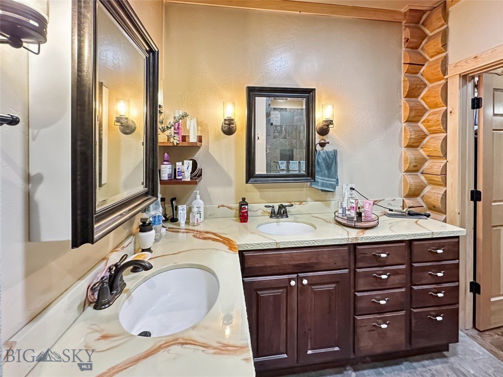 McAllister, Montana, 59740, United States, 4 Bedrooms Bedrooms, ,3 BathroomsBathrooms,Residential,Forsale,1894850