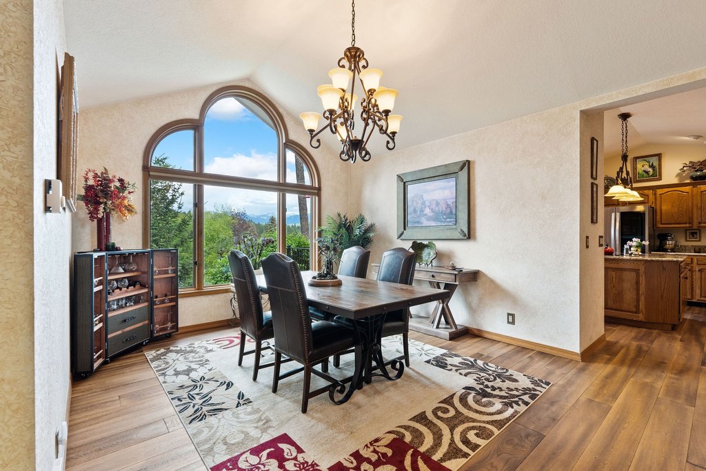 Bigfork, Montana, 59911, United States, 5 Bedrooms Bedrooms, ,3.5 BathroomsBathrooms,Residential,Forsale,1894903