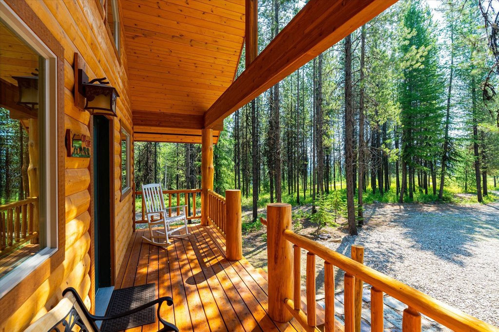 Polebridge, Montana, 59928, United States, 11 Bedrooms Bedrooms, ,8 BathroomsBathrooms,Residential,Forsale,1941151