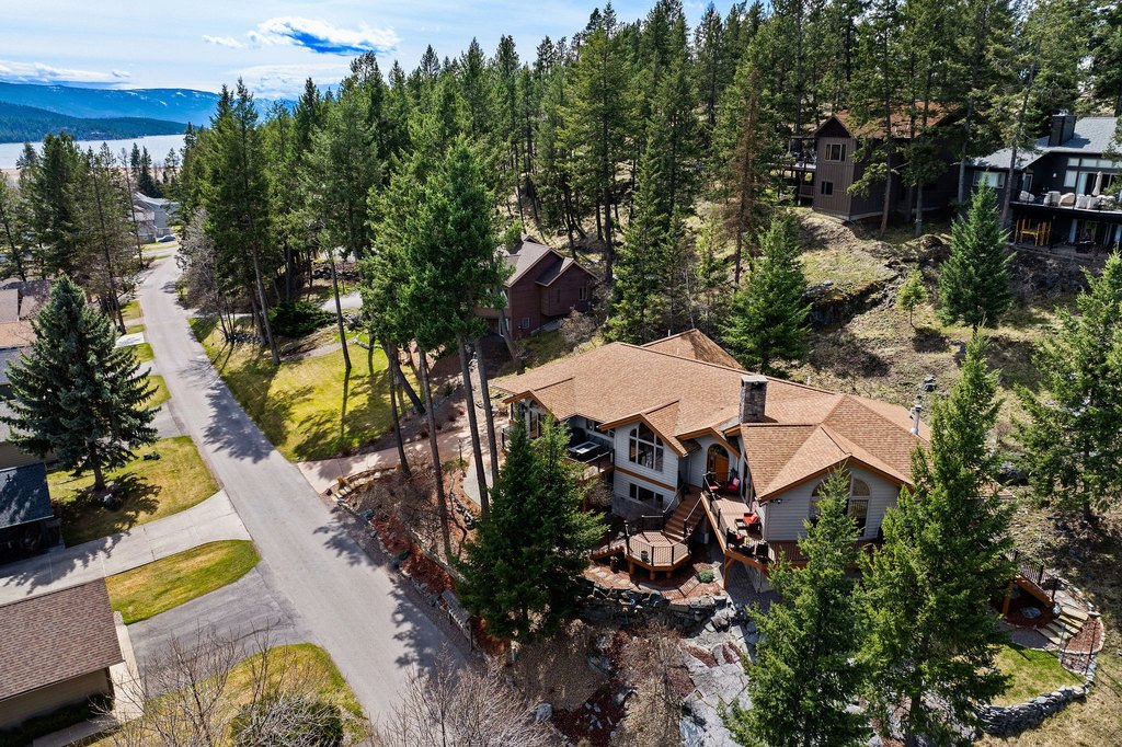 Bigfork, Montana, 59911, United States, 5 Bedrooms Bedrooms, ,3.5 BathroomsBathrooms,Residential,Forsale,1894903