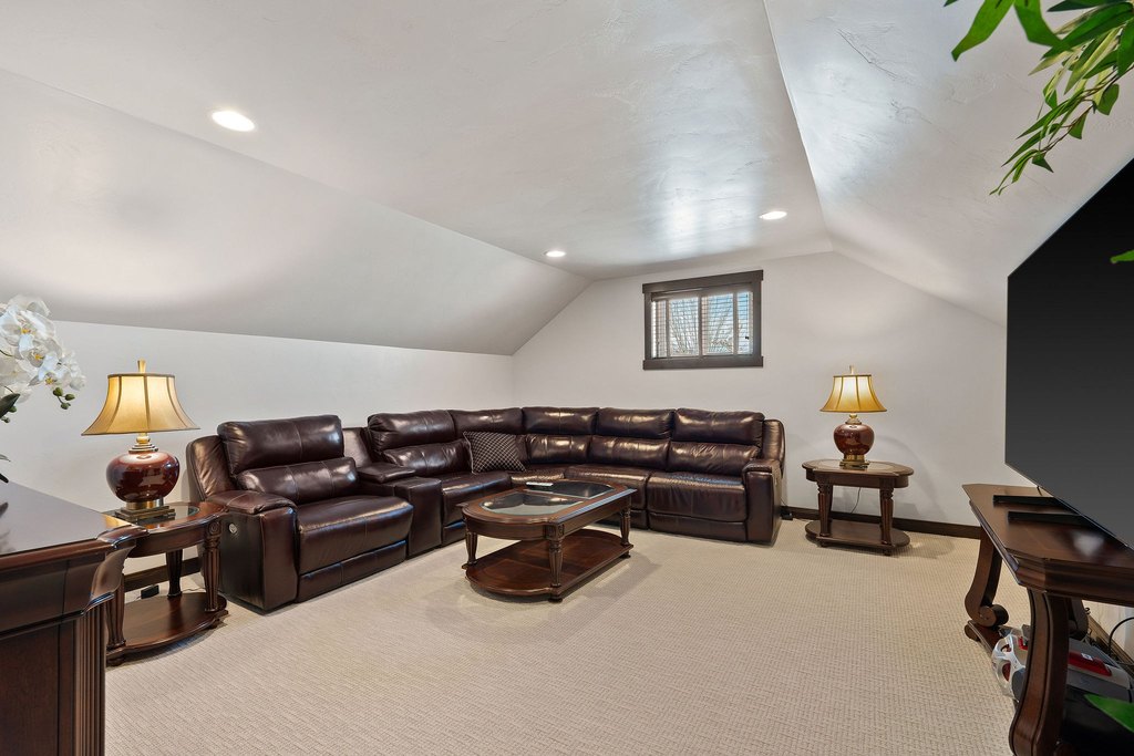 Kalispell, Montana, 59901, United States, 5 Bedrooms Bedrooms, ,3 BathroomsBathrooms,Residential,Forsale,1894905