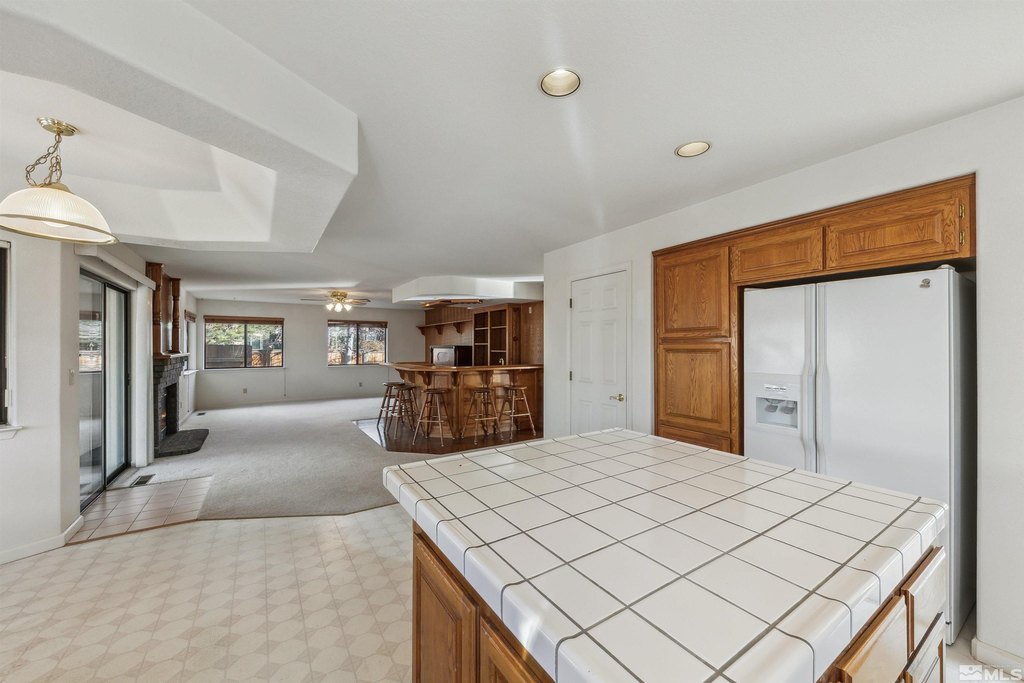 Gardnerville, Nevada, 89460, United States, 4 Bedrooms Bedrooms, ,3 BathroomsBathrooms,Residential,Forsale,1910345