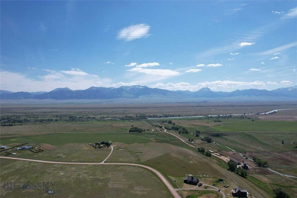 Ennis, Montana, 59729, United States, 3 Bedrooms Bedrooms, ,2 BathroomsBathrooms,Residential,Forsale,1894848