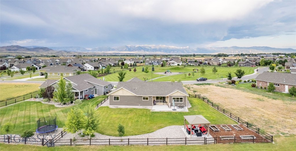 Manhattan, Montana, 59741, United States, 6 Bedrooms Bedrooms, ,3.5 BathroomsBathrooms,Residential,Forsale,1915003