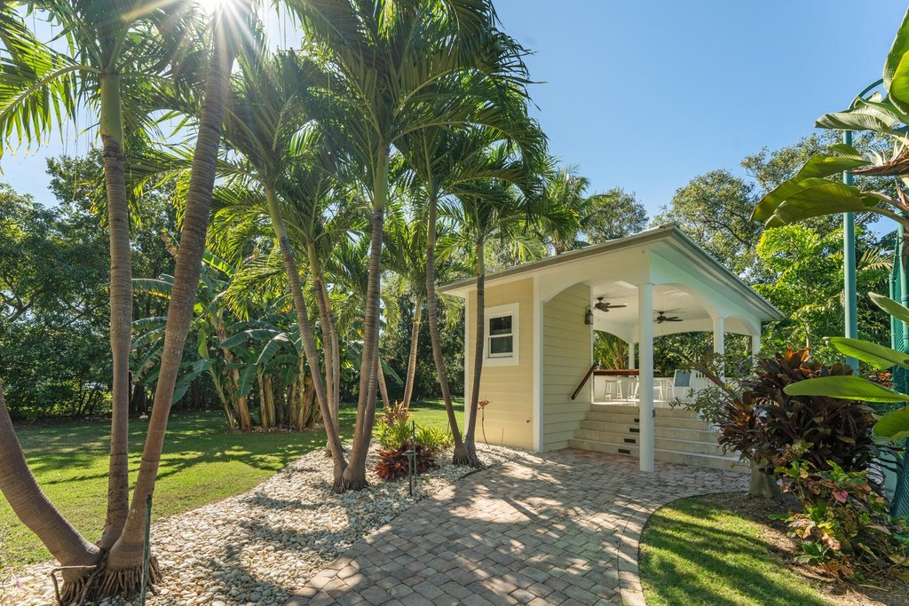 Plantation Key, Florida, 33070, United States, 7 Bedrooms Bedrooms, ,6.5 BathroomsBathrooms,Residential,Forsale,1971974