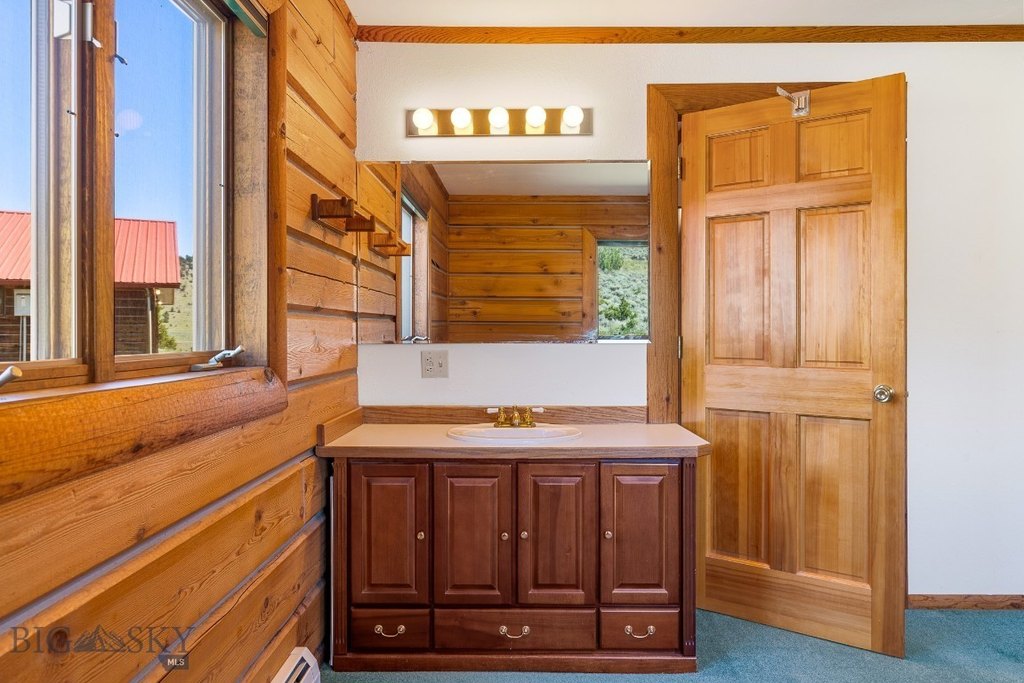 Ennis, Montana, 59729, United States, 4 Bedrooms Bedrooms, ,3.5 BathroomsBathrooms,Residential,Forsale,1915005