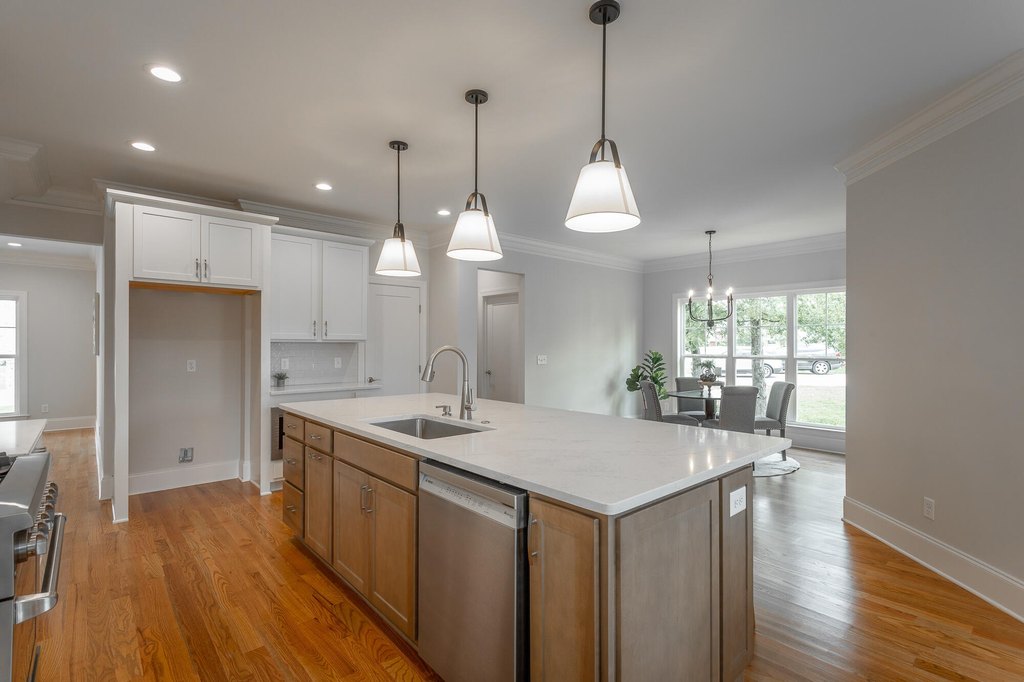 Chattanooga, Tennessee, 37421, United States, 5 Bedrooms Bedrooms, ,4 BathroomsBathrooms,Residential,Forsale,1894436