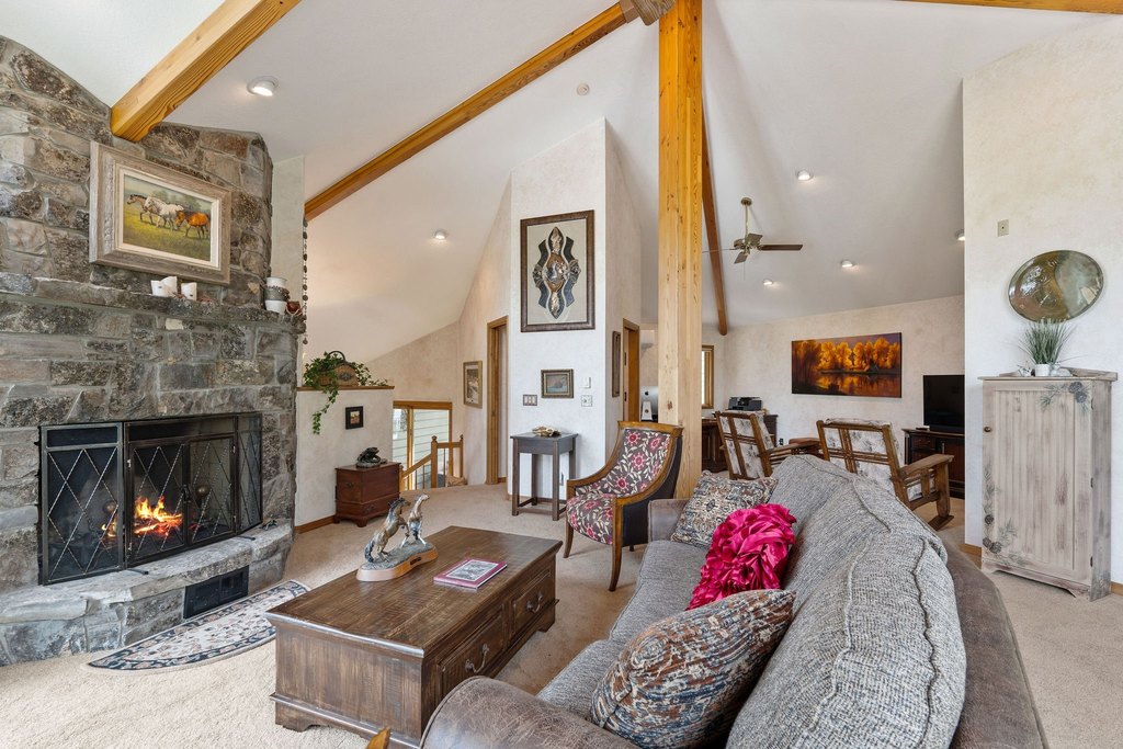 Bigfork, Montana, 59911, United States, 5 Bedrooms Bedrooms, ,3.5 BathroomsBathrooms,Residential,Forsale,1894903