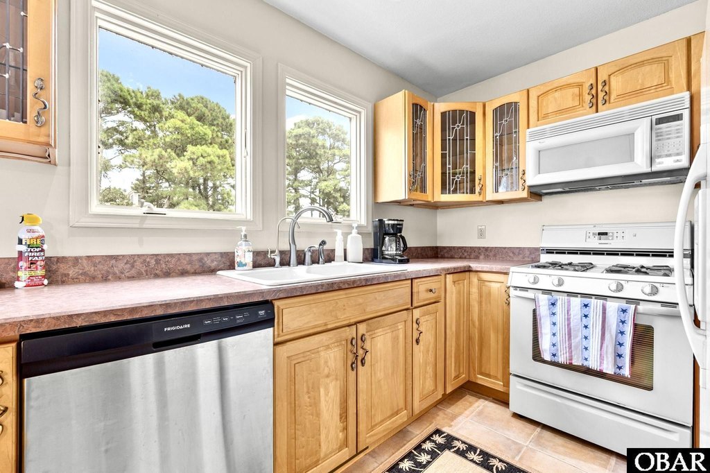 Kill Devil Hills, North Carolina, 27948, United States, 4 Bedrooms Bedrooms, ,5 BathroomsBathrooms,Residential,Forsale,2010259