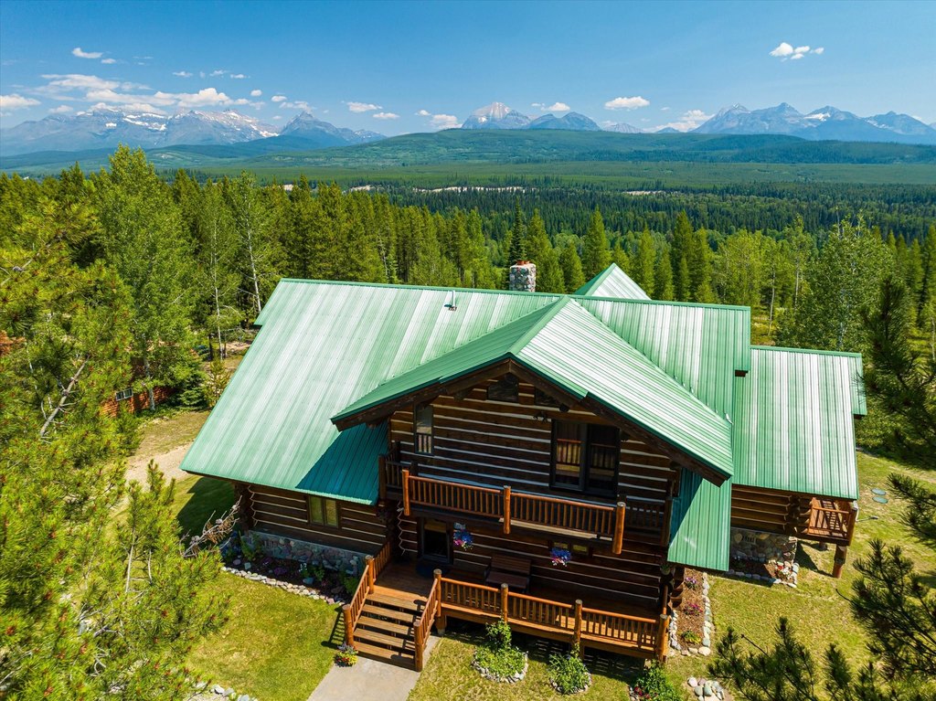 Polebridge, Montana, 59928, United States, 11 Bedrooms Bedrooms, ,8 BathroomsBathrooms,Residential,Forsale,1941151