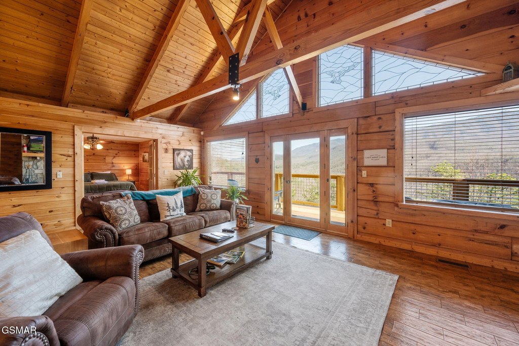 Gatlinburg, Tennessee, 37738, United States, 3 Bedrooms Bedrooms, ,2.5 BathroomsBathrooms,Residential,Forsale,1936713