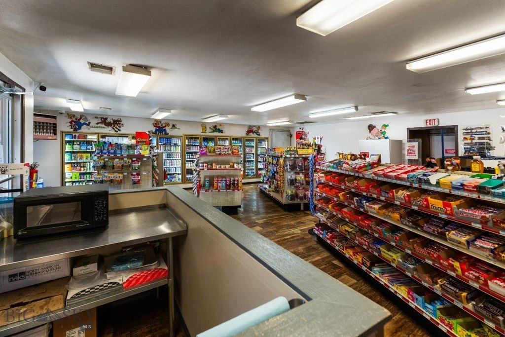 Twin Bridges, Montana, 59754, United States, ,Residential,Forsale,1941166
