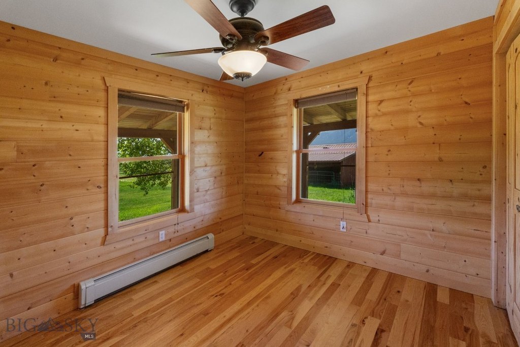 Sheridan, Montana, 59749, United States, 3 Bedrooms Bedrooms, ,3 BathroomsBathrooms,Residential,Forsale,1941167