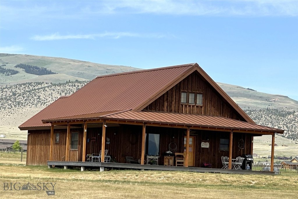Ennis, Montana, 59729, United States, 3 Bedrooms Bedrooms, ,2 BathroomsBathrooms,Residential,Forsale,1894848