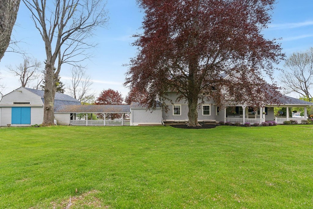 York, Maine, 03909, United States, 6 Bedrooms Bedrooms, ,2.5 BathroomsBathrooms,Residential,Forsale,1933959