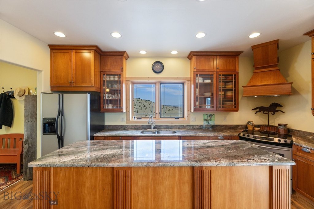 Ennis, Montana, 59729, United States, 4 Bedrooms Bedrooms, ,4.5 BathroomsBathrooms,Residential,Forsale,1941179