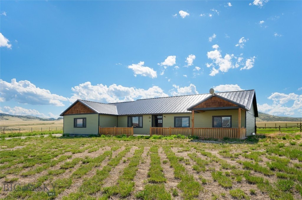 Three Forks, Montana, 59752, United States, 3 Bedrooms Bedrooms, ,2.5 BathroomsBathrooms,Residential,Forsale,1894952