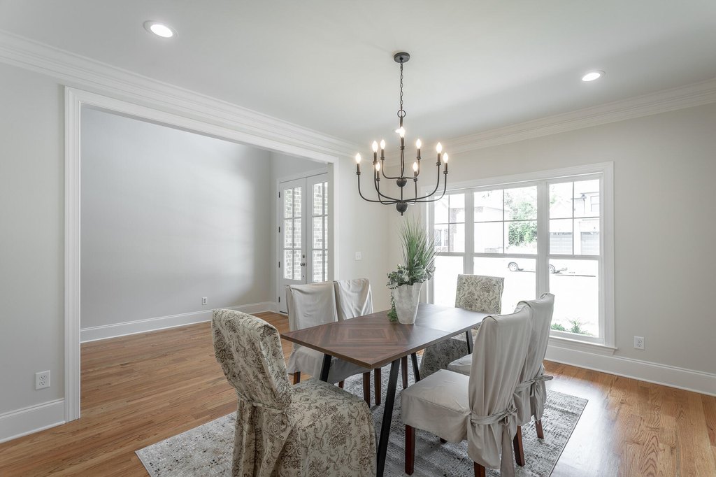 Chattanooga, Tennessee, 37421, United States, 5 Bedrooms Bedrooms, ,4 BathroomsBathrooms,Residential,Forsale,1894436