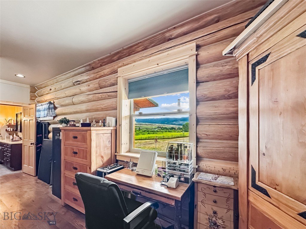 McAllister, Montana, 59740, United States, 4 Bedrooms Bedrooms, ,3 BathroomsBathrooms,Residential,Forsale,1894850