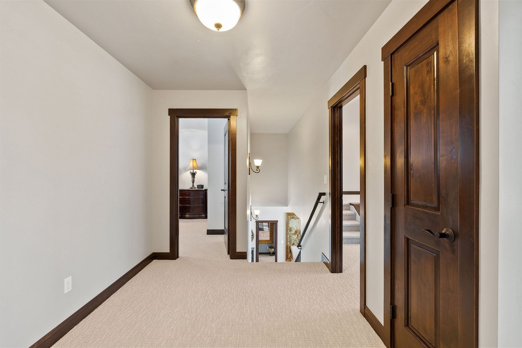 Kalispell, Montana, 59901, United States, 5 Bedrooms Bedrooms, ,3 BathroomsBathrooms,Residential,Forsale,1894905