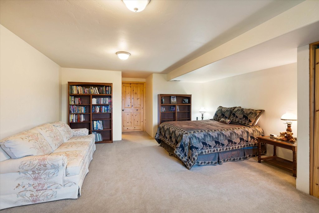 Polebridge, Montana, 59928, United States, 11 Bedrooms Bedrooms, ,8 BathroomsBathrooms,Residential,Forsale,1941151