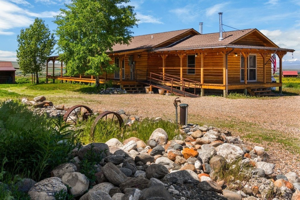Sheridan, Montana, 59749, United States, 3 Bedrooms Bedrooms, ,3 BathroomsBathrooms,Residential,Forsale,1941167