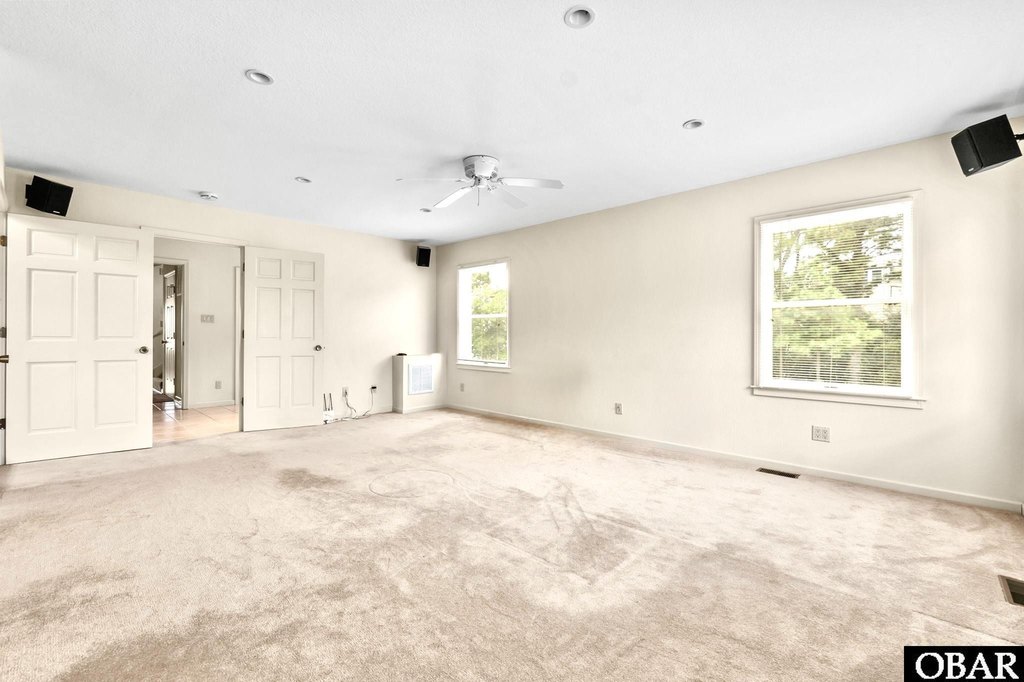 Kill Devil Hills, North Carolina, 27948, United States, 4 Bedrooms Bedrooms, ,5 BathroomsBathrooms,Residential,Forsale,2010259