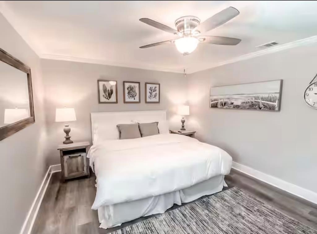 Carrabelle, Florida, 32322, United States, 8 Bedrooms Bedrooms, ,4.5 BathroomsBathrooms,Residential,Forsale,1946751